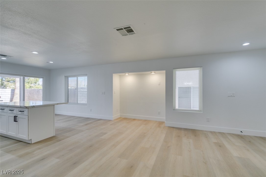 8712 Majestic Pine Avenue Property Photo 14