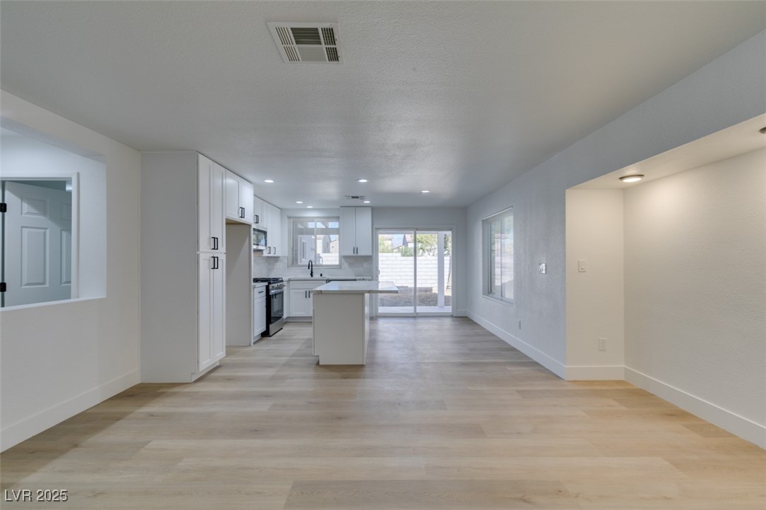 8712 Majestic Pine Avenue Property Photo 16