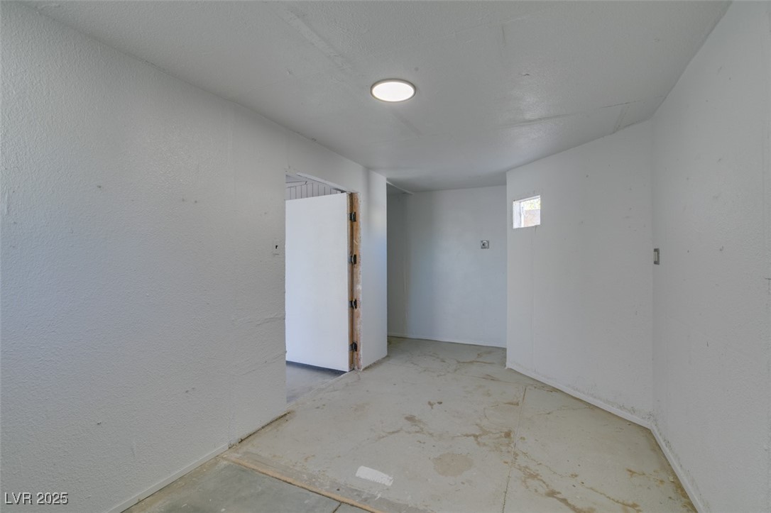 8712 Majestic Pine Avenue Property Photo 26