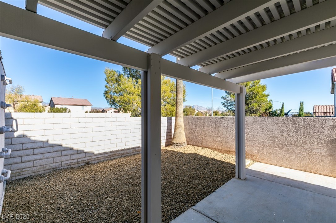 8712 Majestic Pine Avenue Property Photo 30