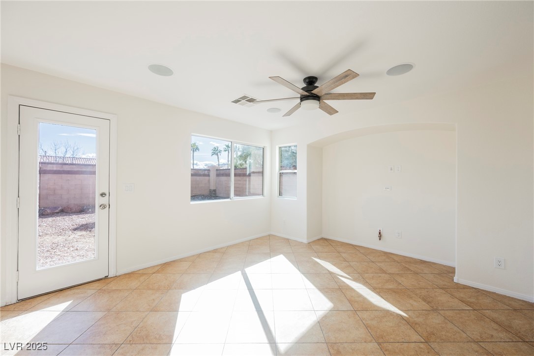 9257 Harbor Stream Avenue Property Photo 17