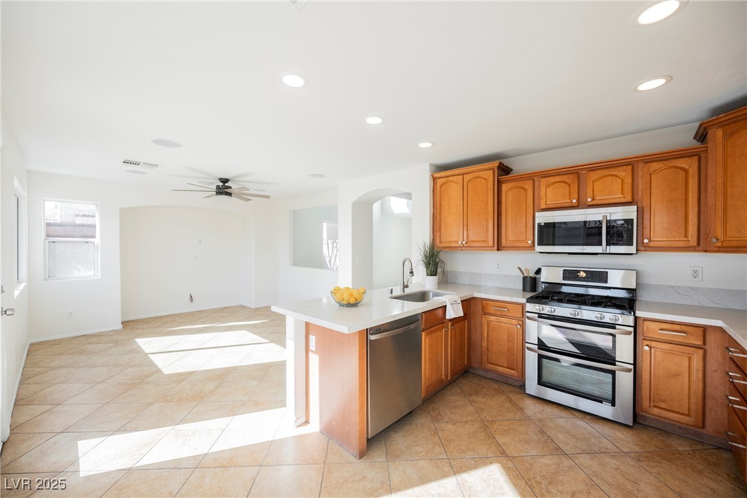 9257 Harbor Stream Avenue Property Photo 22