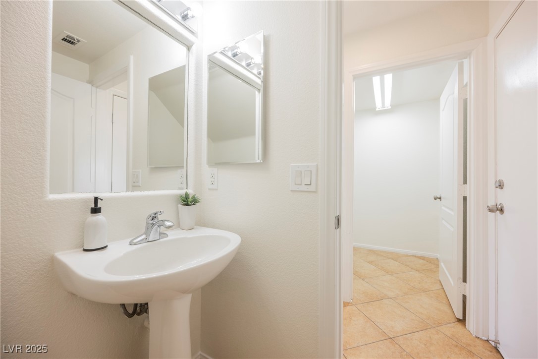 9257 Harbor Stream Avenue Property Photo 27