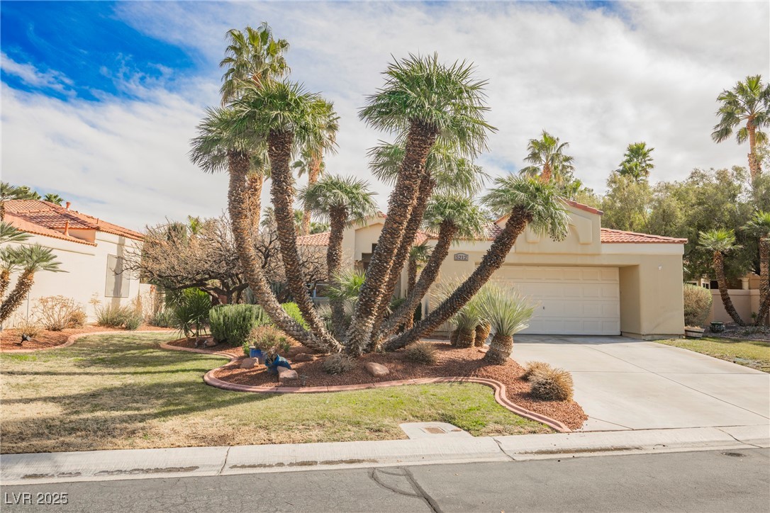 5212 Painted Lakes Way Property Photo 2