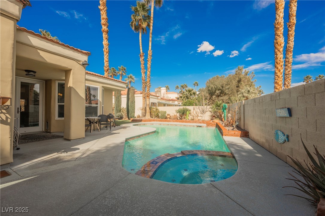 5212 Painted Lakes Way Property Photo 7