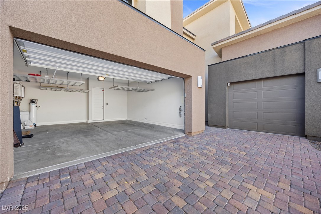 13 Scenic Terrain Avenue Property Photo 4