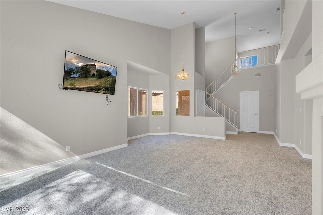 5305 La Patera Lane Property Photo 9