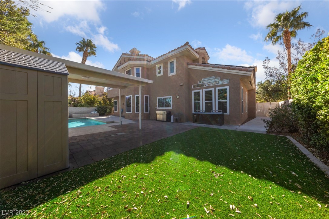 8904 Saint Pierre Drive Property Photo 13