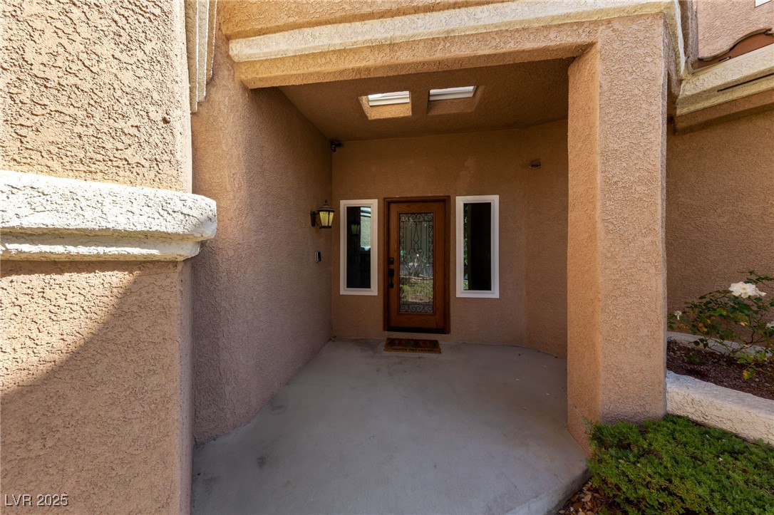 8904 Saint Pierre Drive Property Photo 14