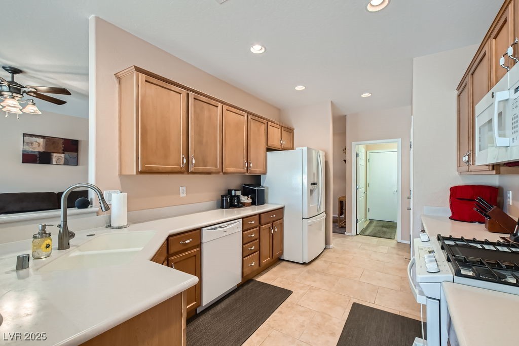 7461 Crested Quail Street Property Photo 10