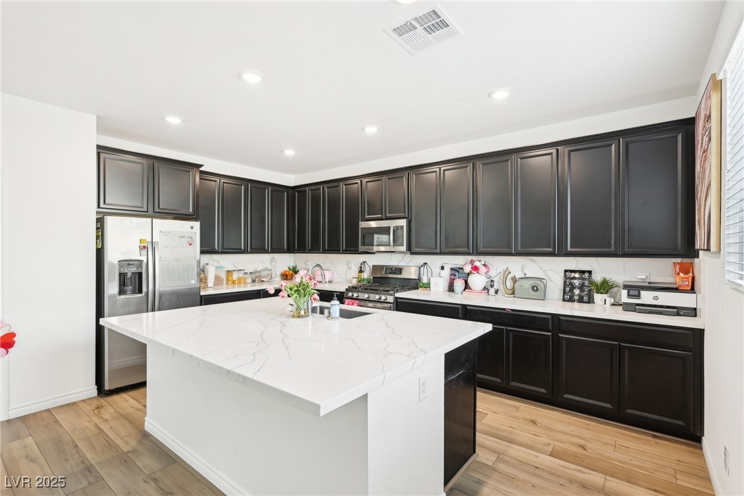 6844 Bayou Hollow Avenue Property Photo 14