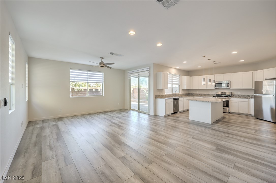 9672 Sunstone Sparkle Avenue Property Photo 3