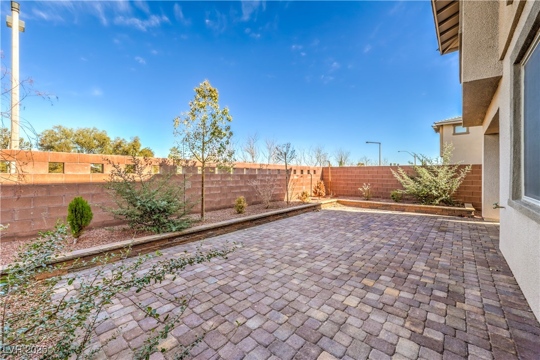 9672 Sunstone Sparkle Avenue Property Photo 27