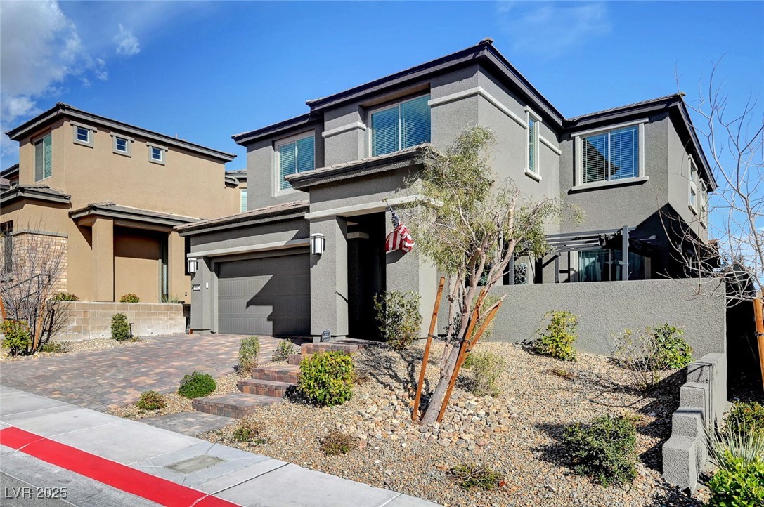394 Red Feather Peak Court Property Photo 3
