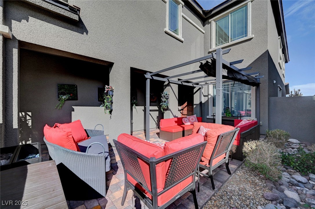 394 Red Feather Peak Court Property Photo 9