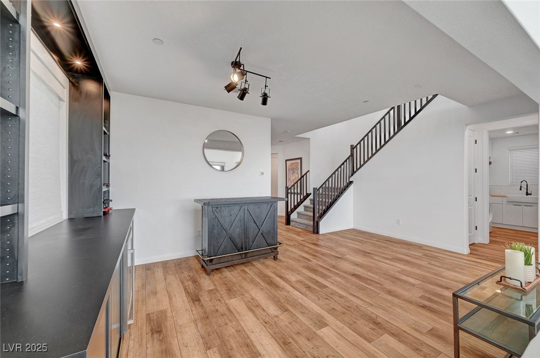 394 Red Feather Peak Court Property Photo 18