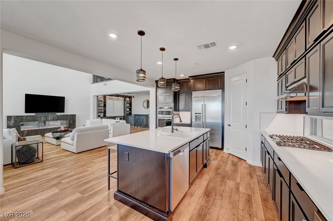 394 Red Feather Peak Court Property Photo 27