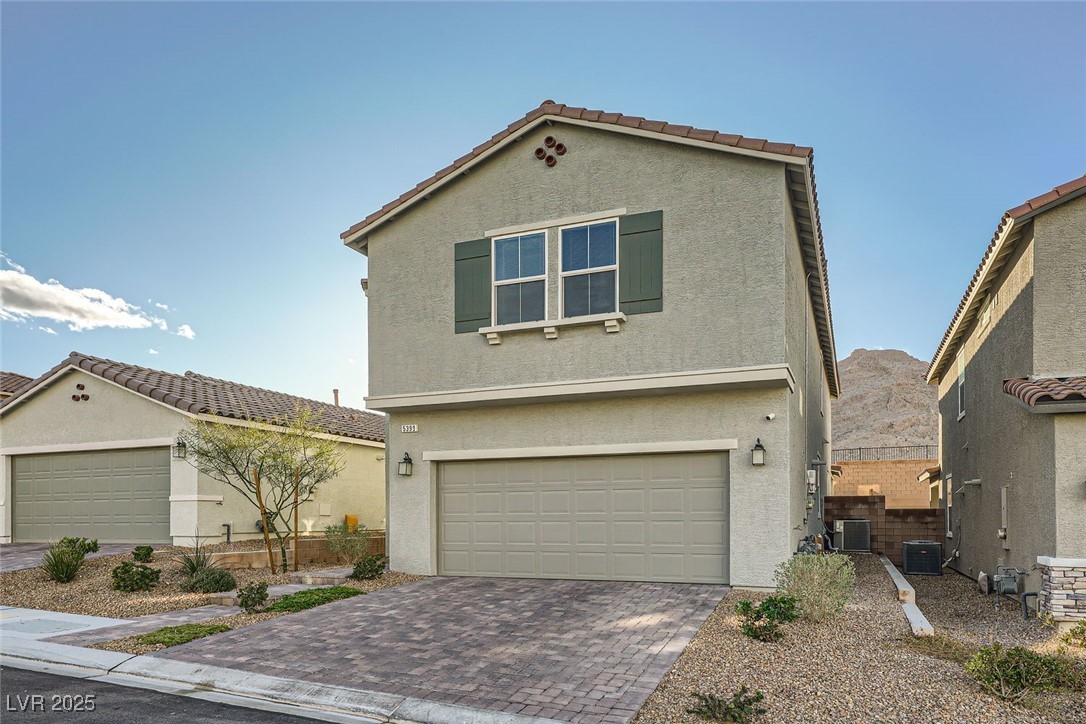 5399 El Nevero Street Property Photo 2
