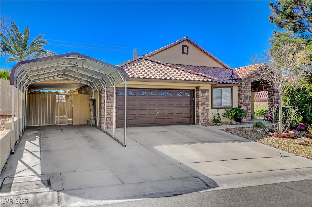 6587 Lucky Boy Drive Property Photo 2