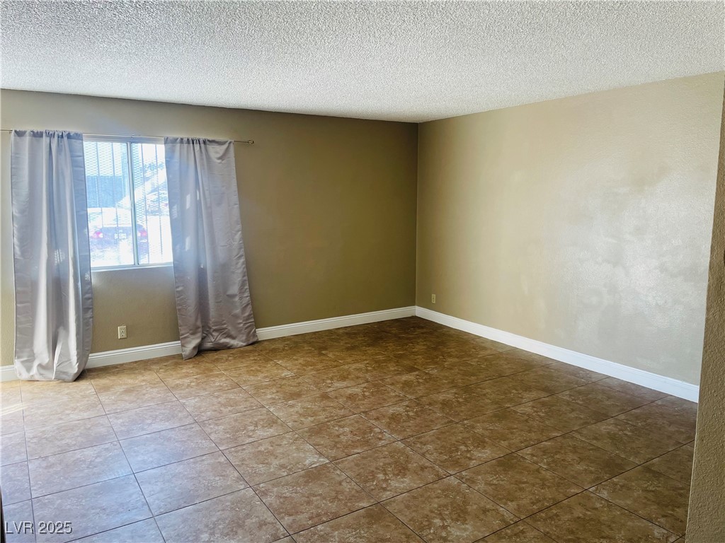 4791 East Craig Road Property Photo 4
