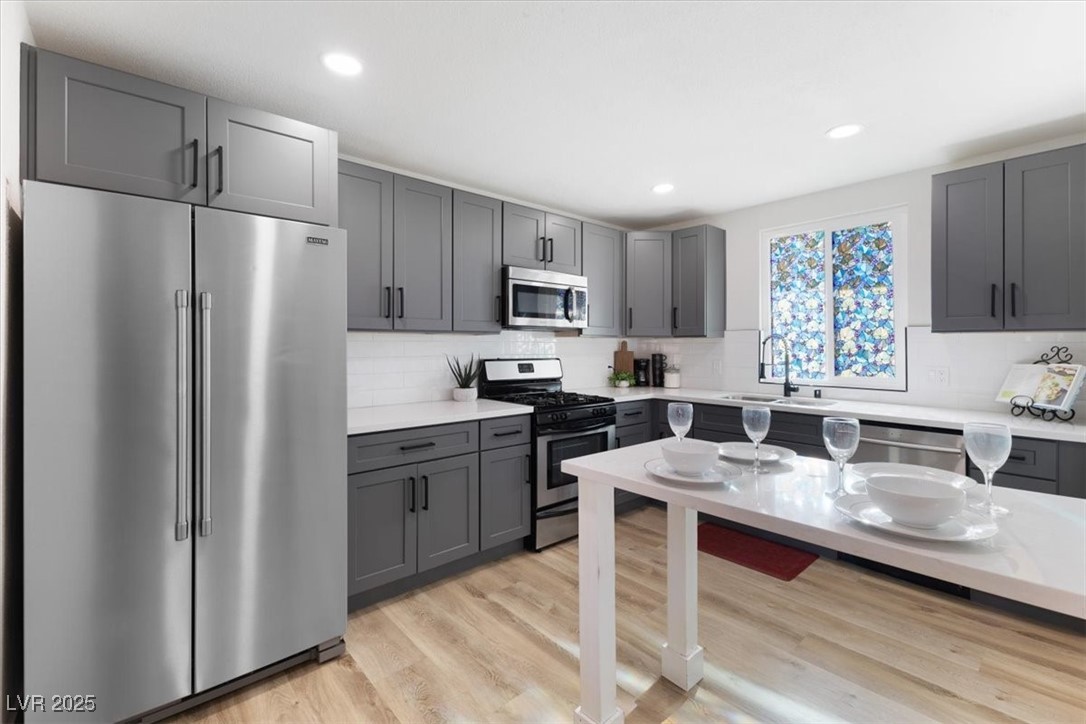 2724 Spear Street Property Photo