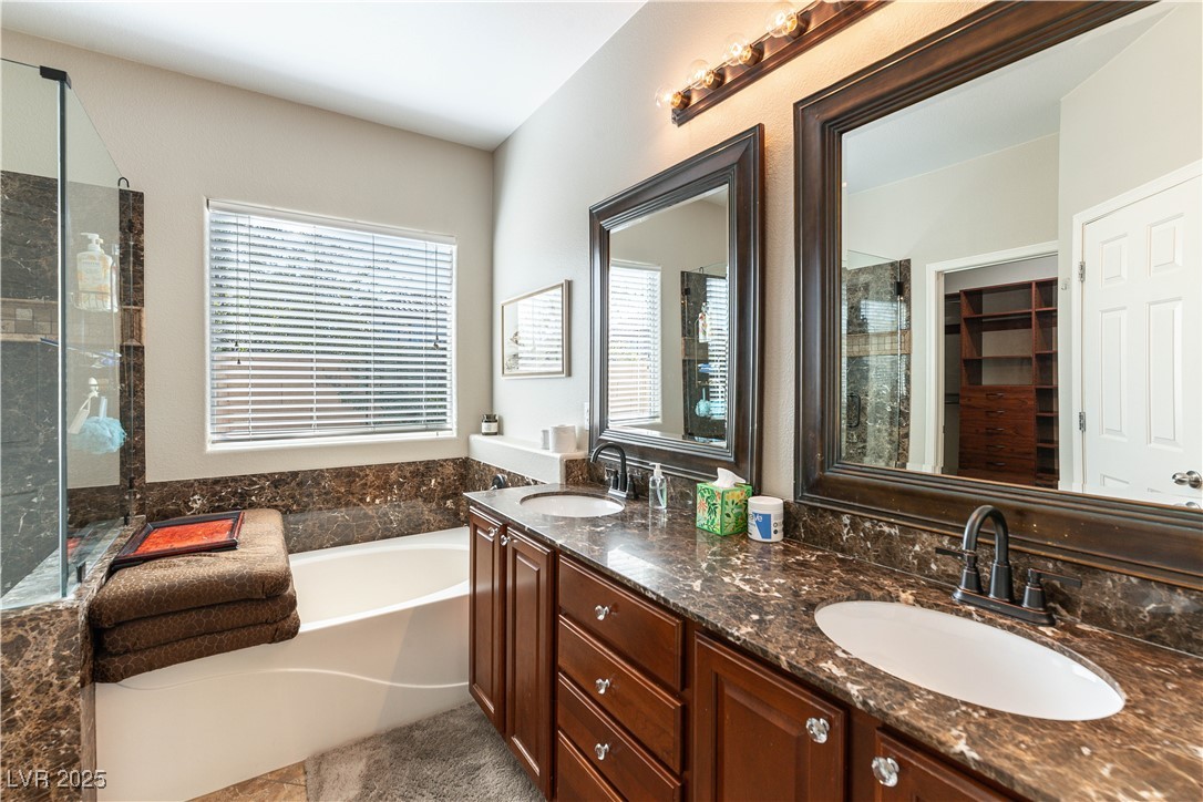 2461 Daks Loden Court Property Photo 16
