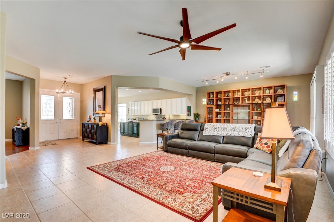 2132 Twin Falls Drive Property Photo 10