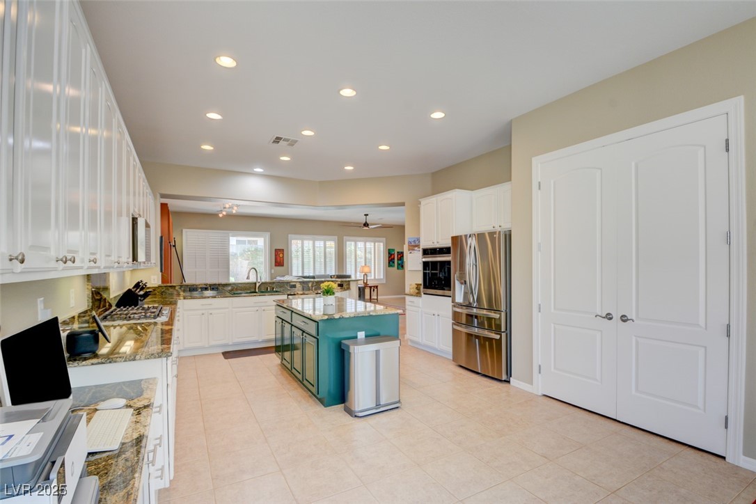 2132 Twin Falls Drive Property Photo 13