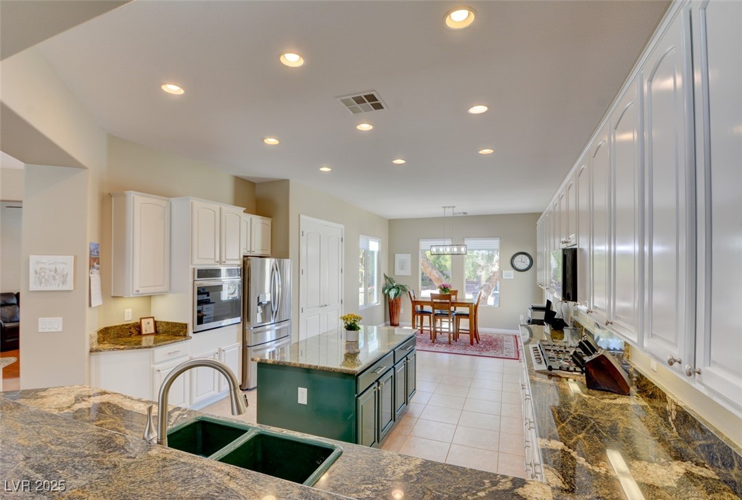 2132 Twin Falls Drive Property Photo 15
