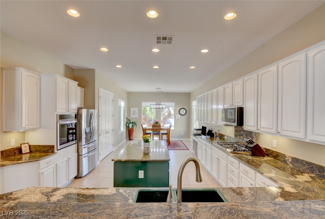 2132 Twin Falls Drive Property Photo 16