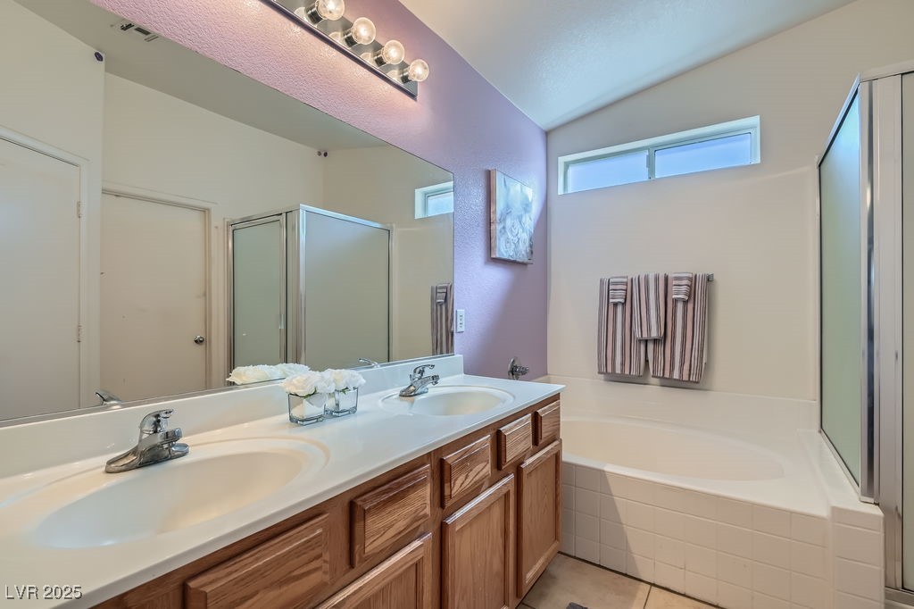 2724 Rosarito Street Property Photo 6