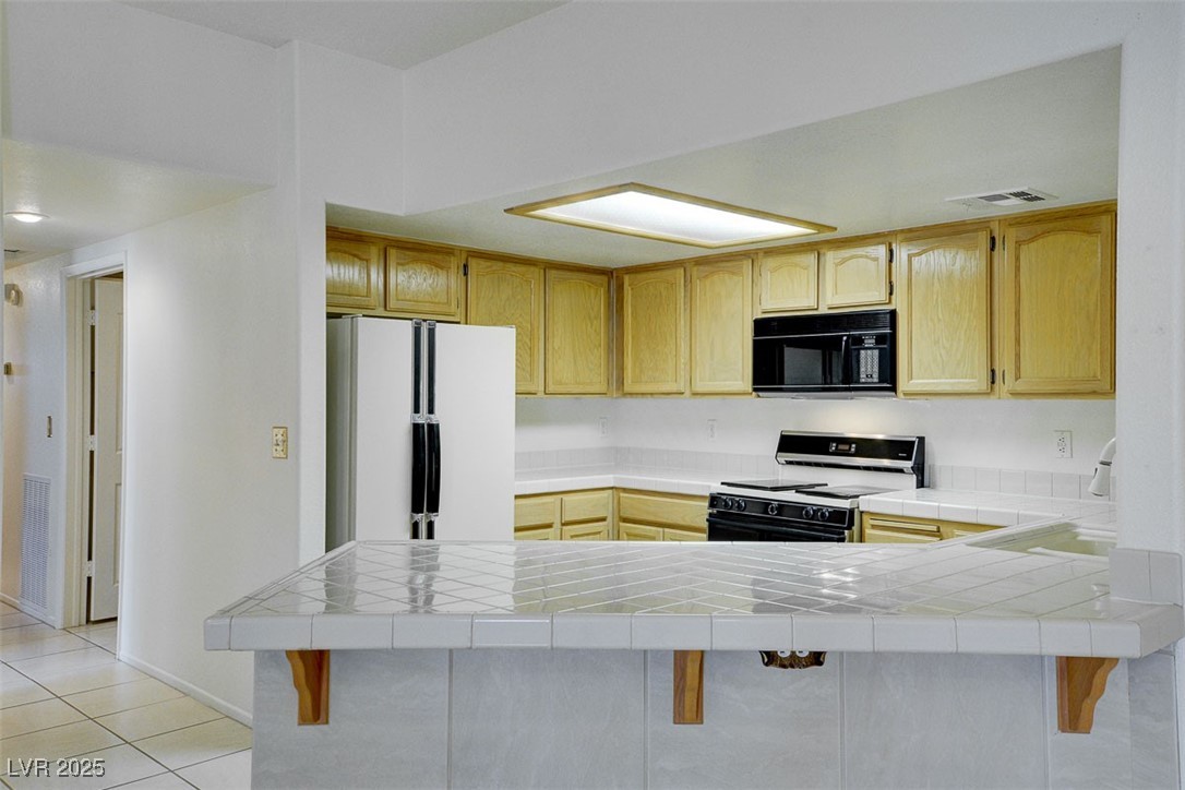 8301 Boseck Drive 135 Property Photo 6