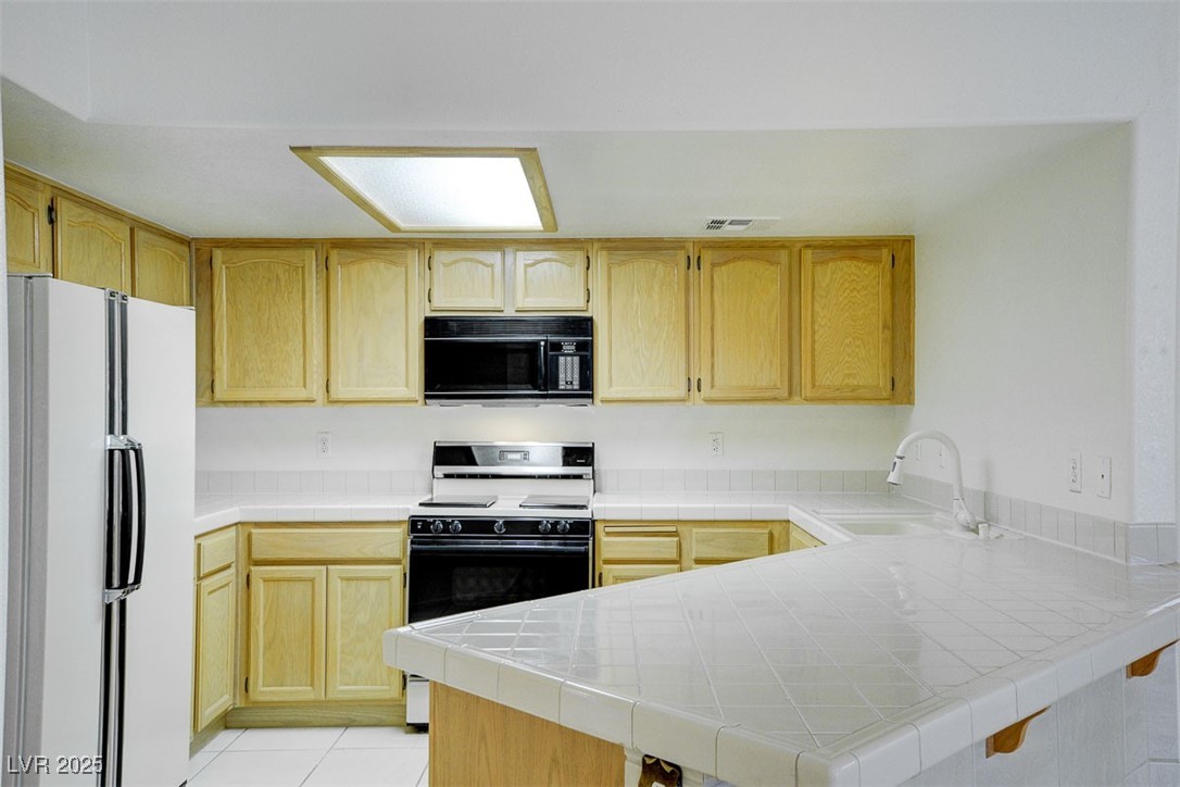 8301 Boseck Drive 135 Property Photo 7