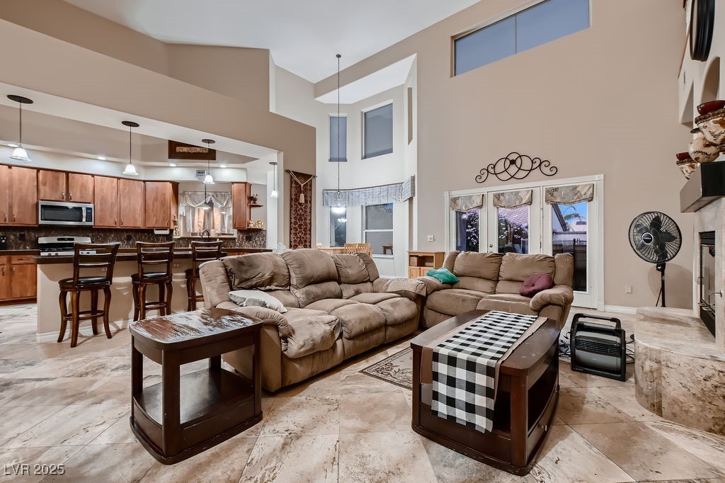 5416 Irish Spring Street Property Photo 4