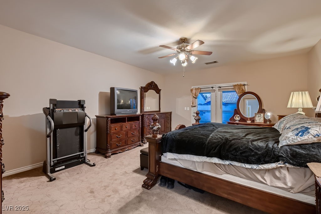 5416 Irish Spring Street Property Photo 14