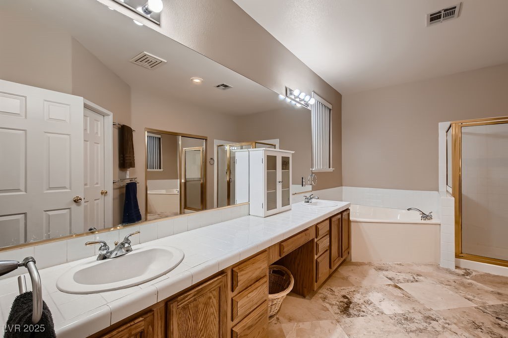 5416 Irish Spring Street Property Photo 15