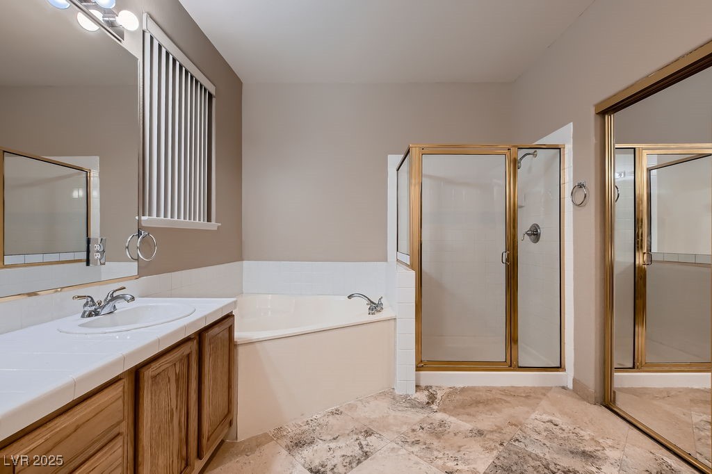 5416 Irish Spring Street Property Photo 16