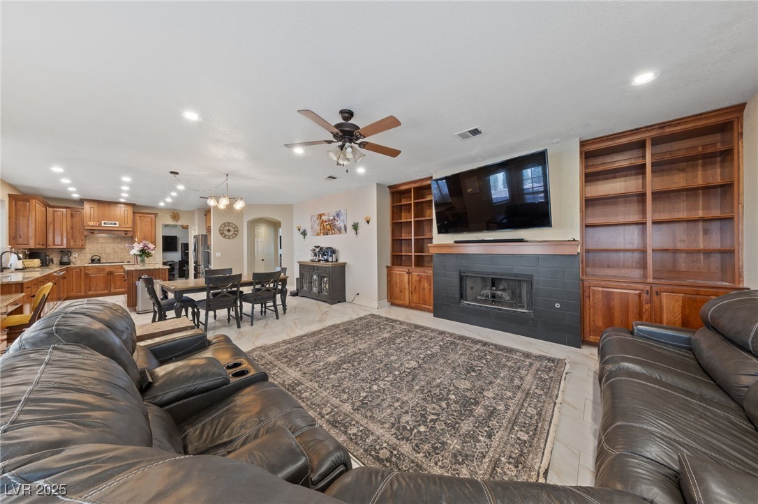 2637 Ohio Court Property Photo 15