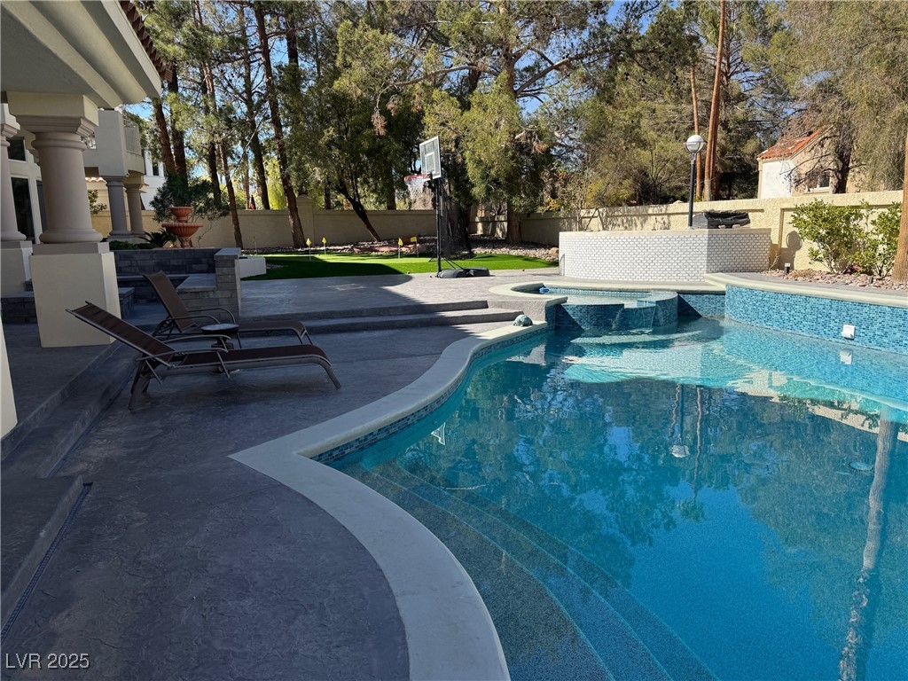 12 Innisbrook Avenue Property Photo 49