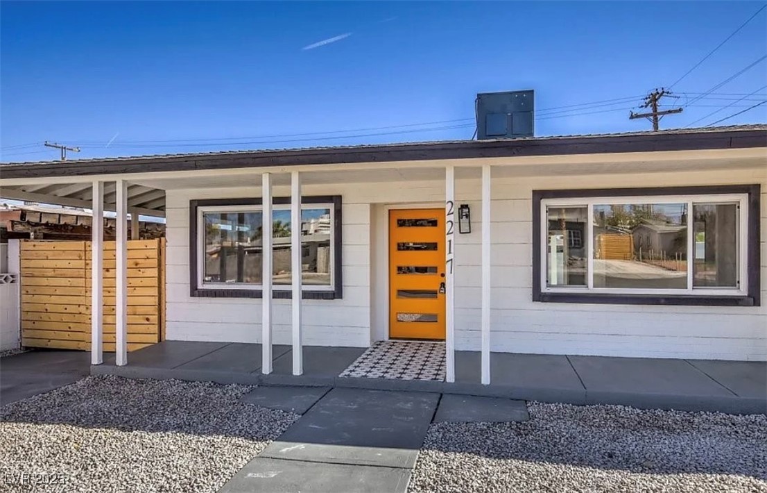 2217 Santa Paula Drive Property Photo