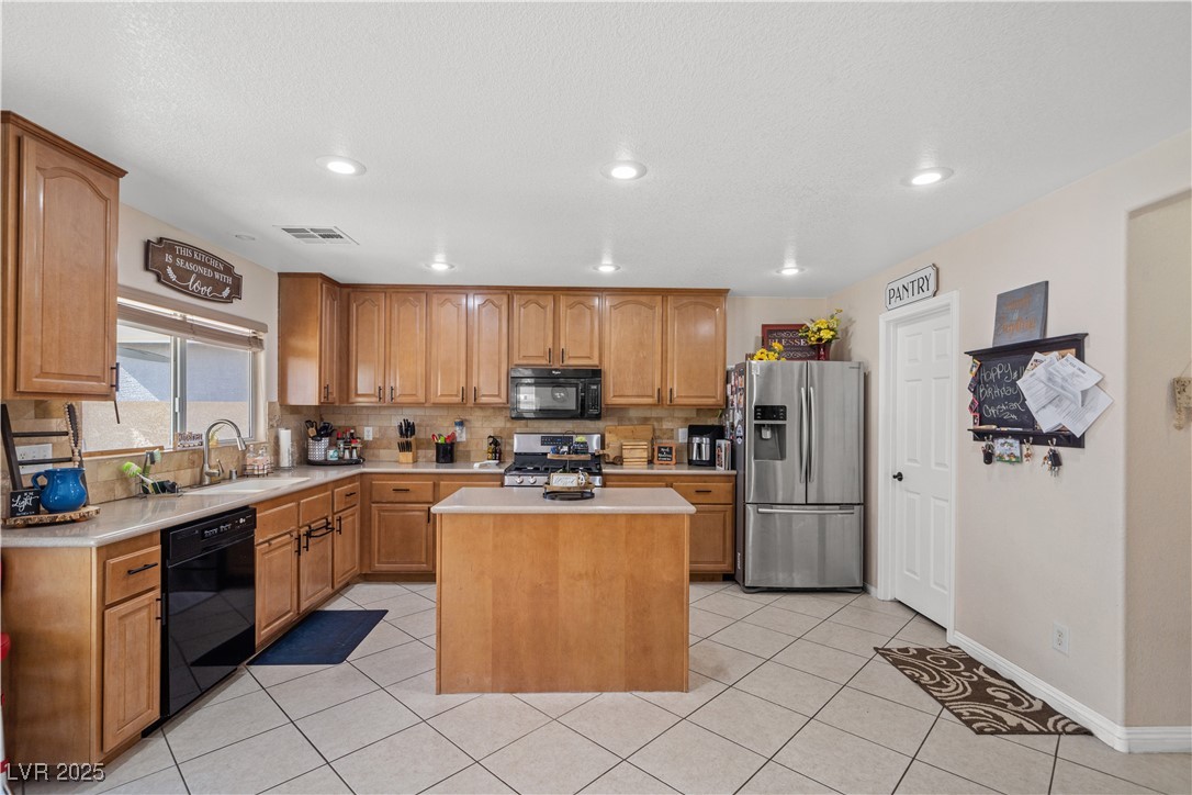 5009 Rustic Charm Court Property Photo 12