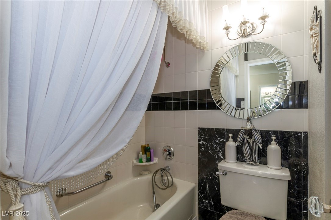 730 South Royal Crest Circle 424 Property Photo 26