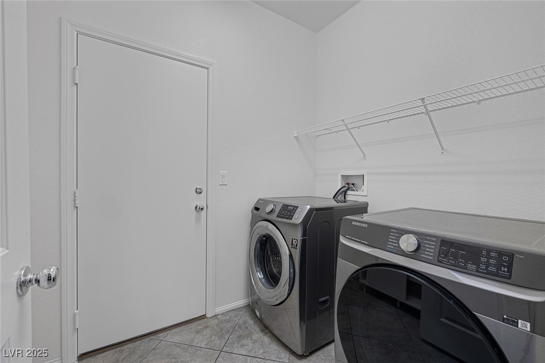 6949 Town Forest Avenue Property Photo 21