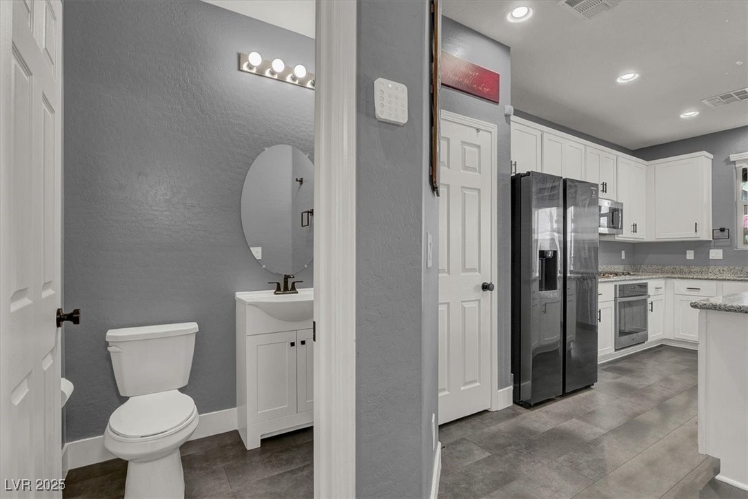 12553 Skylight View Street Property Photo 9
