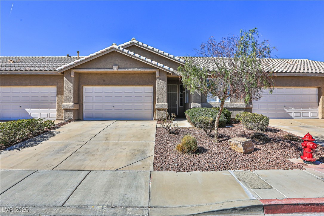 211 Crown Imperial Street Property Photo 1