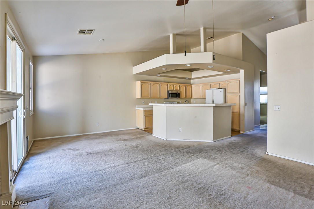 211 Crown Imperial Street Property Photo 7