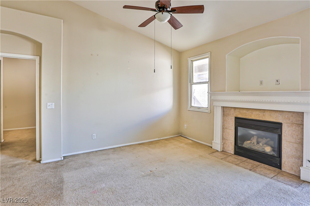 211 Crown Imperial Street Property Photo 15