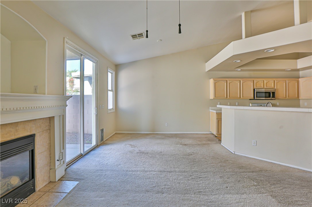 211 Crown Imperial Street Property Photo 16