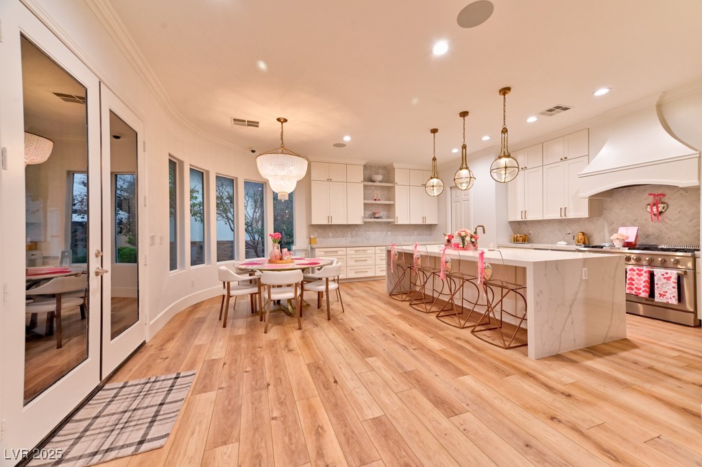 7565 North Torrey Pines Drive A Property Photo 11