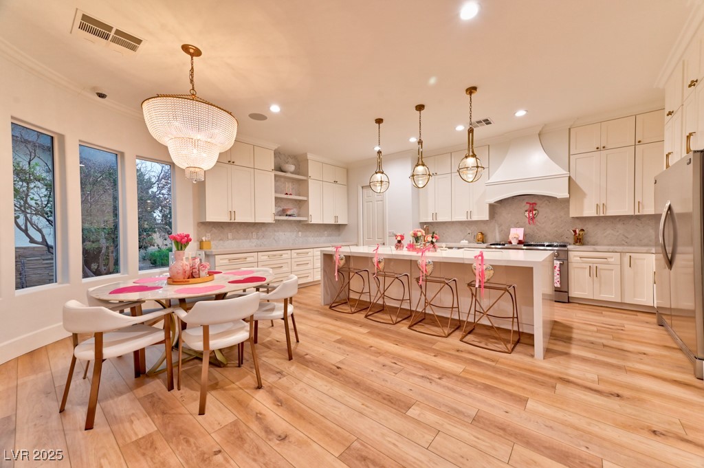 7565 North Torrey Pines Drive A Property Photo 12